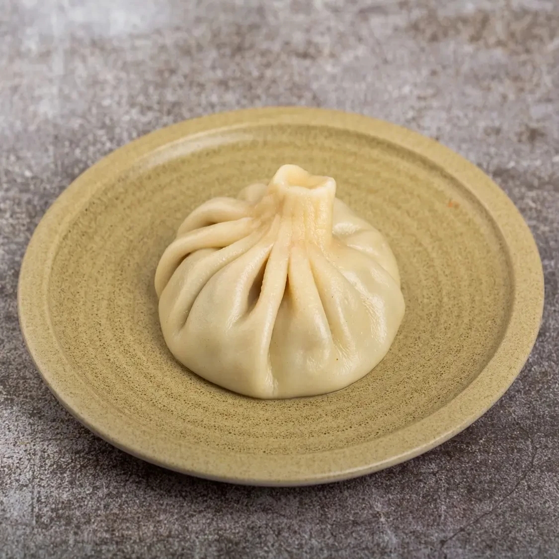 Khinkali with mushrooms and herbs